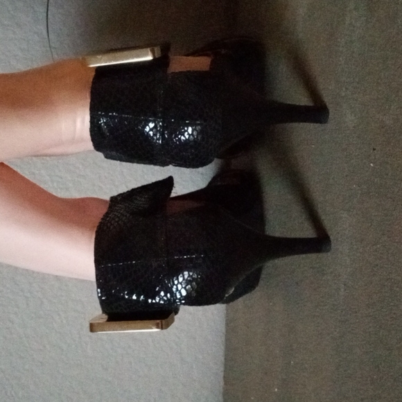 New! MICHAEL KORS " Viola Mid " Black Snake Embossed Leather Heel Sandals. 8.5M - Picture 5 of 10